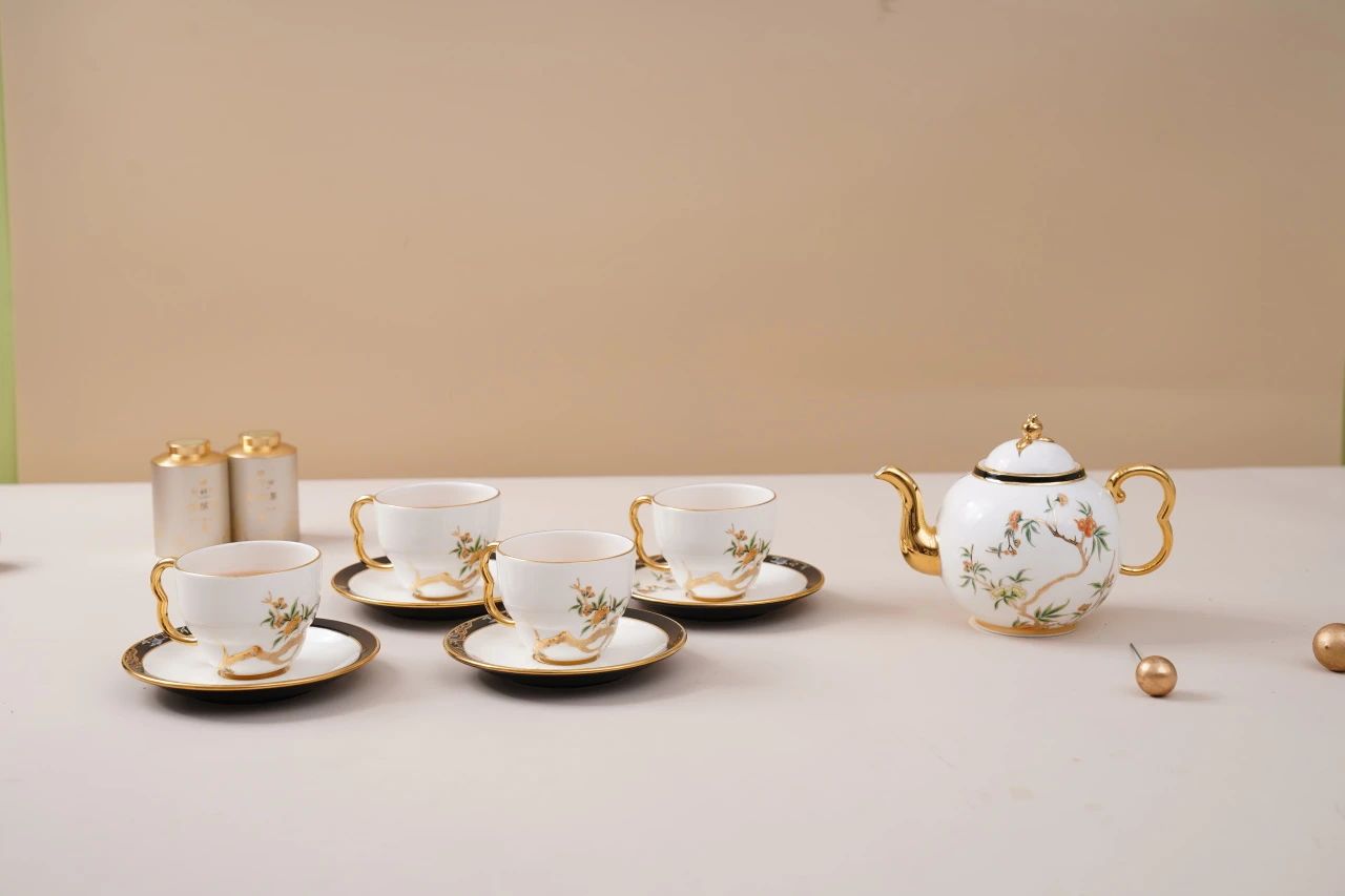 金砖白茶